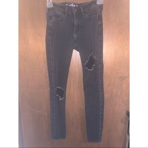 Hollister Low Rise Super Skinny Crop Jeans